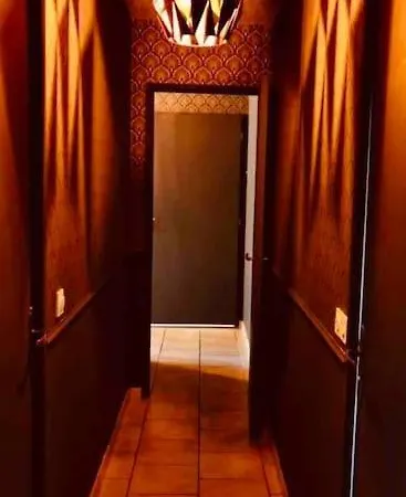 D'hotes Avec Jacuzzi בית נופש איבטו