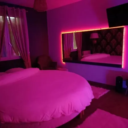 D'hotes Avec Jacuzzi Holiday home Yvetot