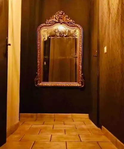 D'hotes Avec Jacuzzi 度假居 伊沃托