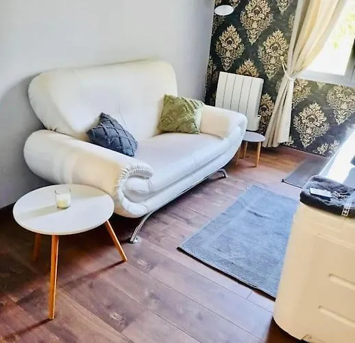 Holiday home D'hotes Avec Jacuzzi *